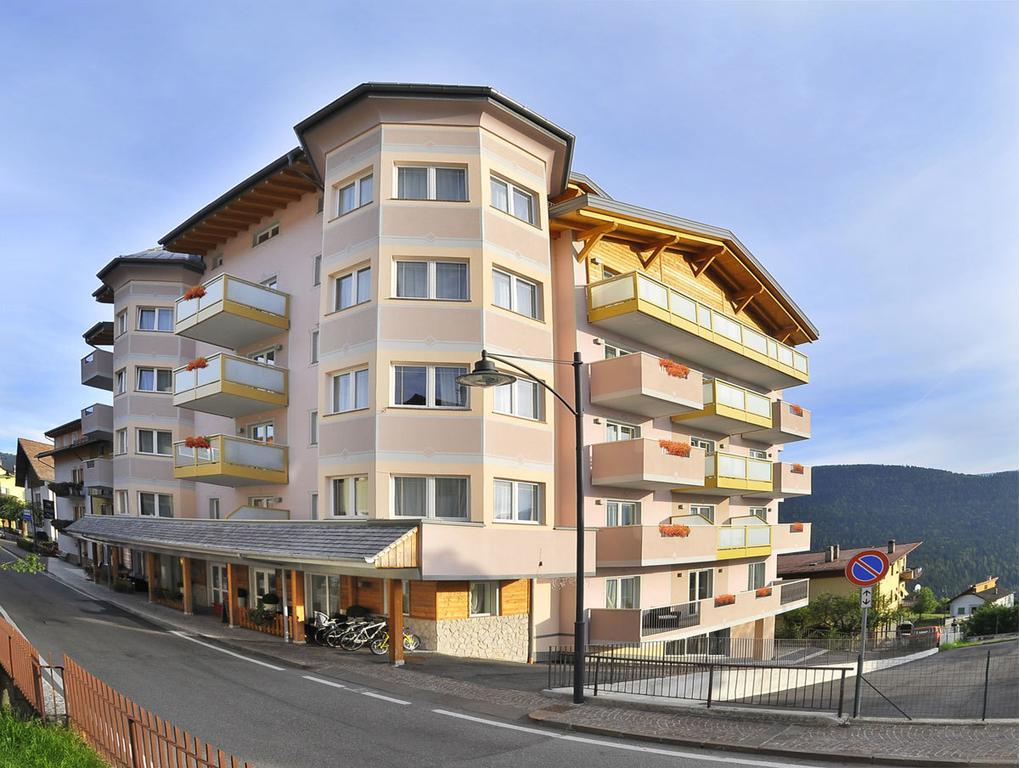 Hotel Luna Bianca Folgaria Extérieur photo