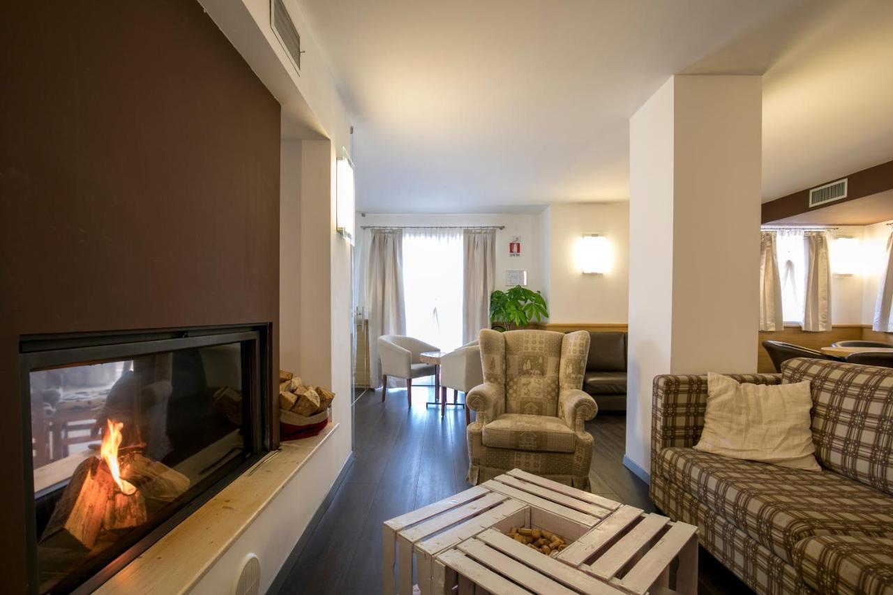 Hotel Luna Bianca Folgaria Extérieur photo